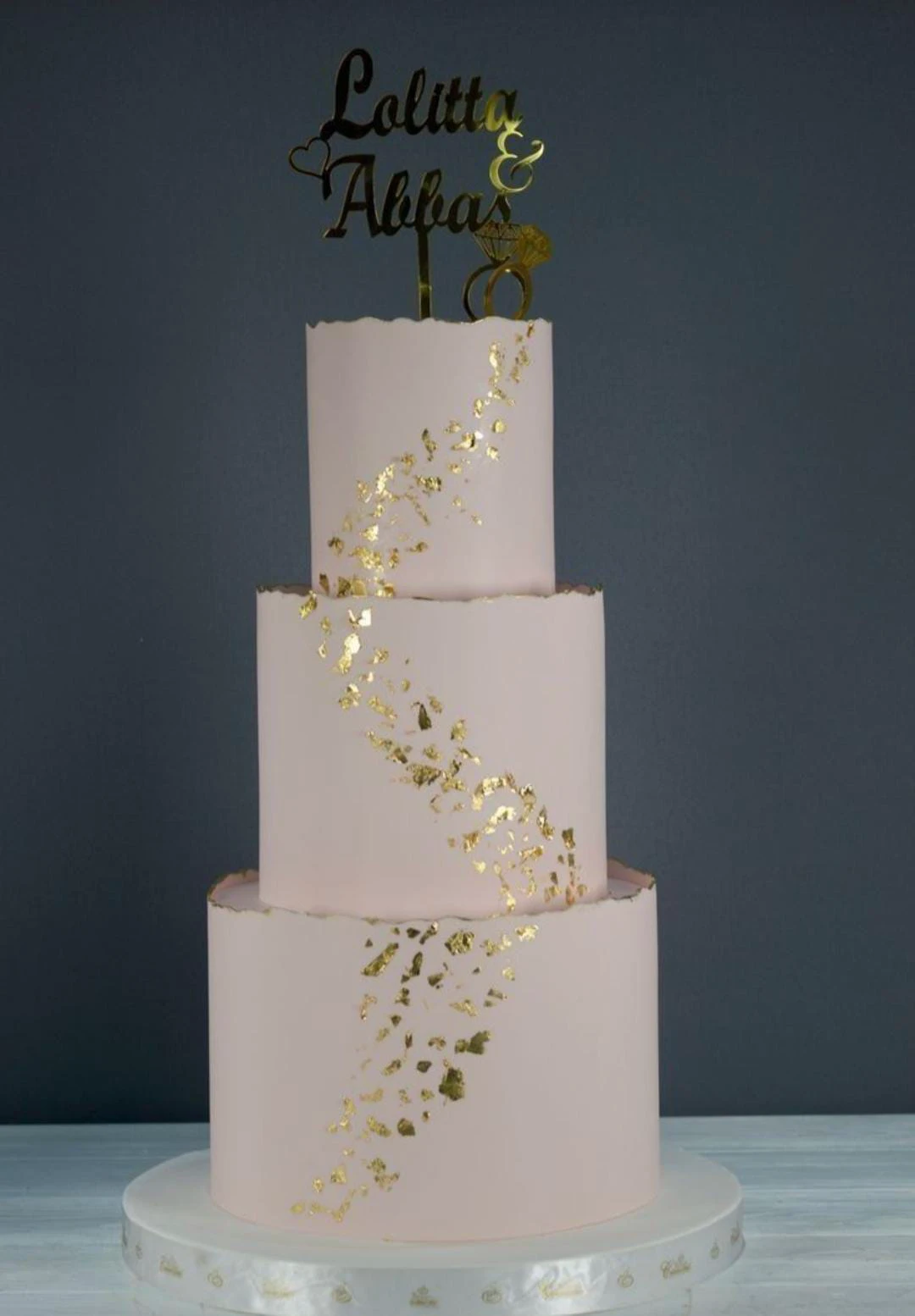 3-tier Classic vanilla, Orange & strawberry wedding Cake - Product image