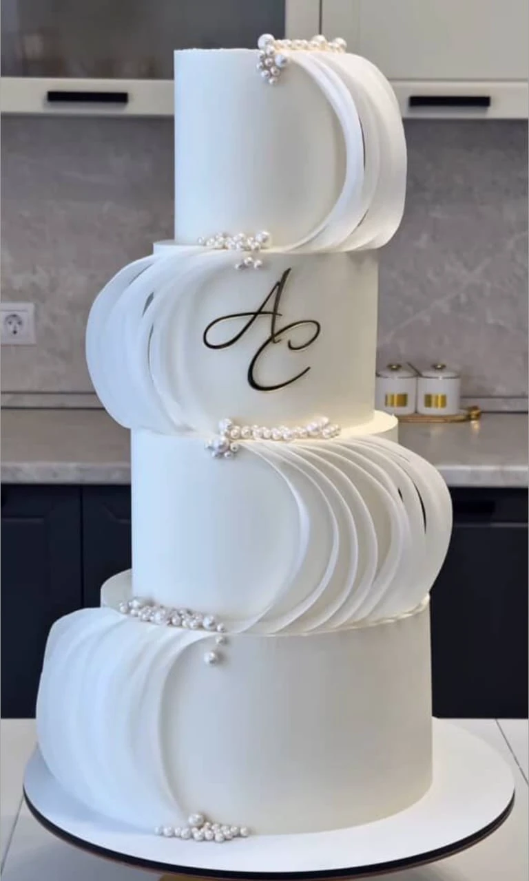 4-tier Vanilla, Blueberry, Lemon & Raspberry wedding cake - Product image
