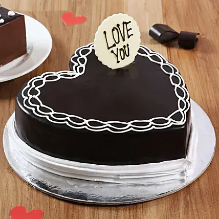 Heart shaped chocolate cake - Product image