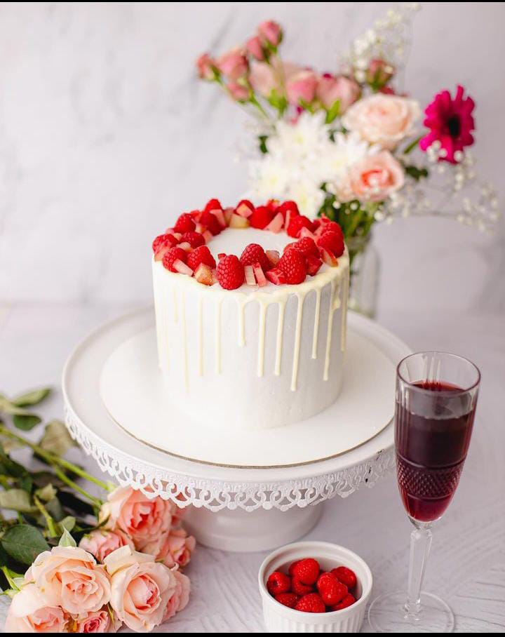 Vanilla strawberry cake - Product image