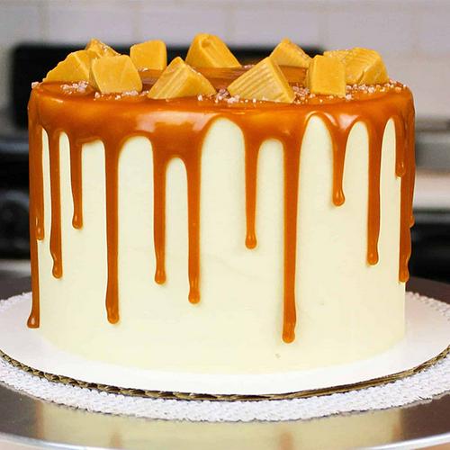 salted caramel cake - Product image